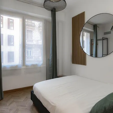Decorated 2 Bedrooms Air Conditionning, Center * نيس